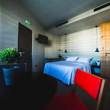 Hotel Marquise Fira (Santorini)